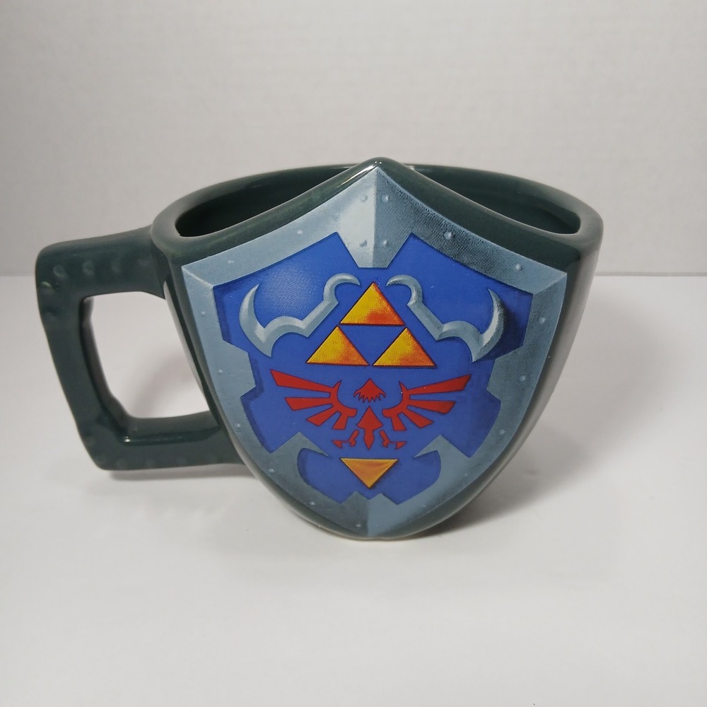 The Legend Of Zelda Link's Triforce Hylian Shield Mug Nintendo Coffee Tea Cup